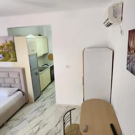 Koci Apartment *